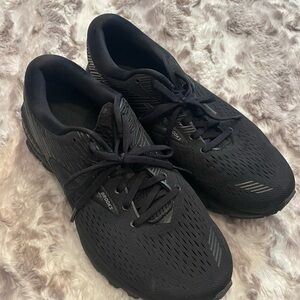 🏃🏻‍♀️ Brooks Adrenaline GTS 19 Women’s Running Shoes – Black – Size 9